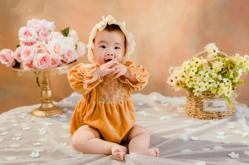 东台五个月的宝宝可以坐吗 东台五个月的宝宝可以坐吗